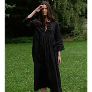 BIRDIE BELL SLEEVE LINEN DRESS BLACK